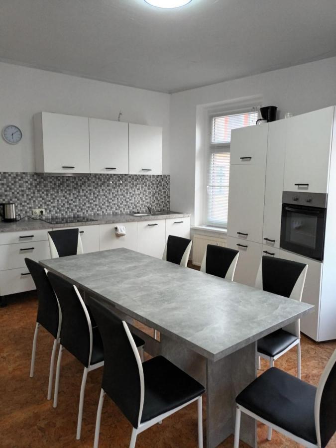 Rockys Ferienwohnung Mitte Markkleeberg Exteriör bild
