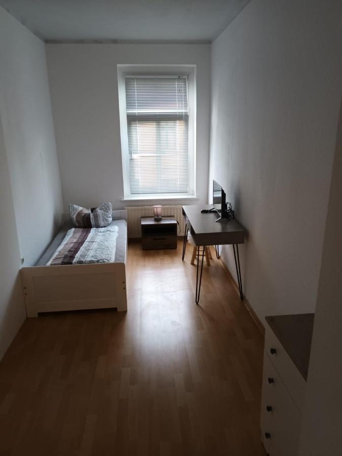 Rockys Ferienwohnung Mitte Markkleeberg Exteriör bild