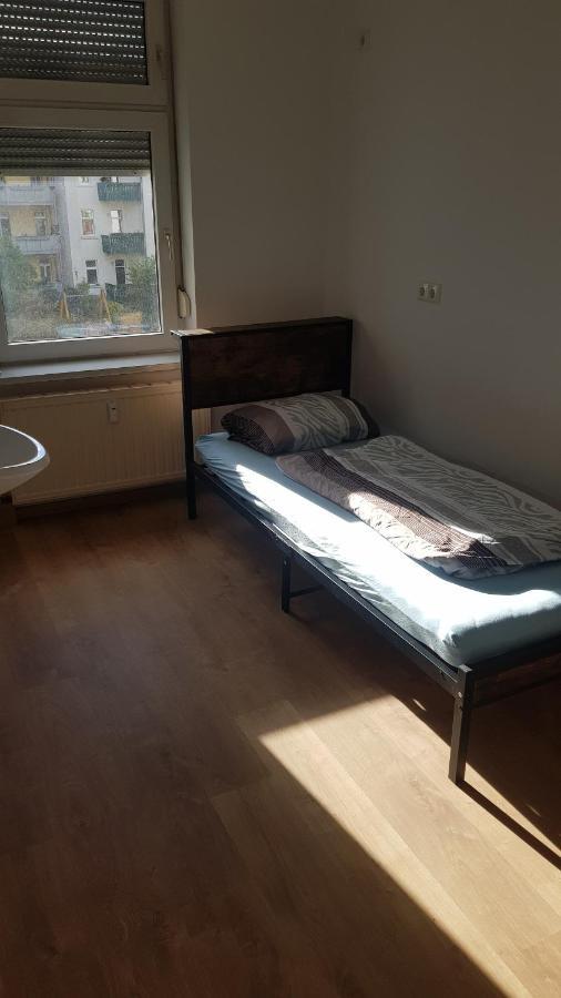 Rockys Ferienwohnung Mitte Markkleeberg Exteriör bild